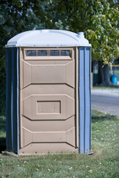 Portable Toilet Options We Offer in Hudson Bend, TX